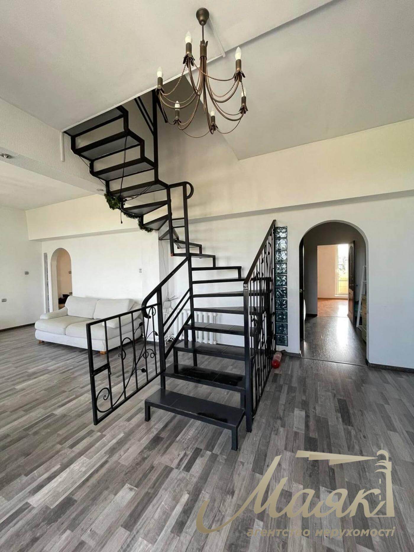 Дворівнева квартира на Подолі 1200$ в місяц - Зображення 2